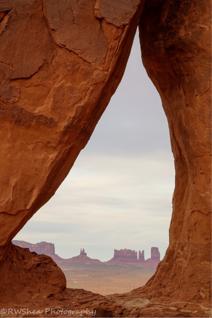 Teardrop Arch Monument Valley Best Views