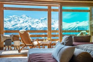 Chalet Alpin Roc, Best Views Airbnb in the Swiss Alps