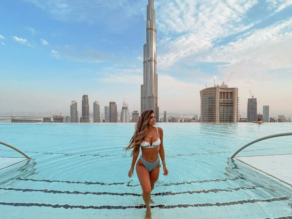 Address Sky View Infinity Pool - Top Infinity Pools in the World