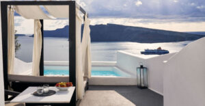 Suite with a private pool at Charisma Suites Hotel in Oia Santorini