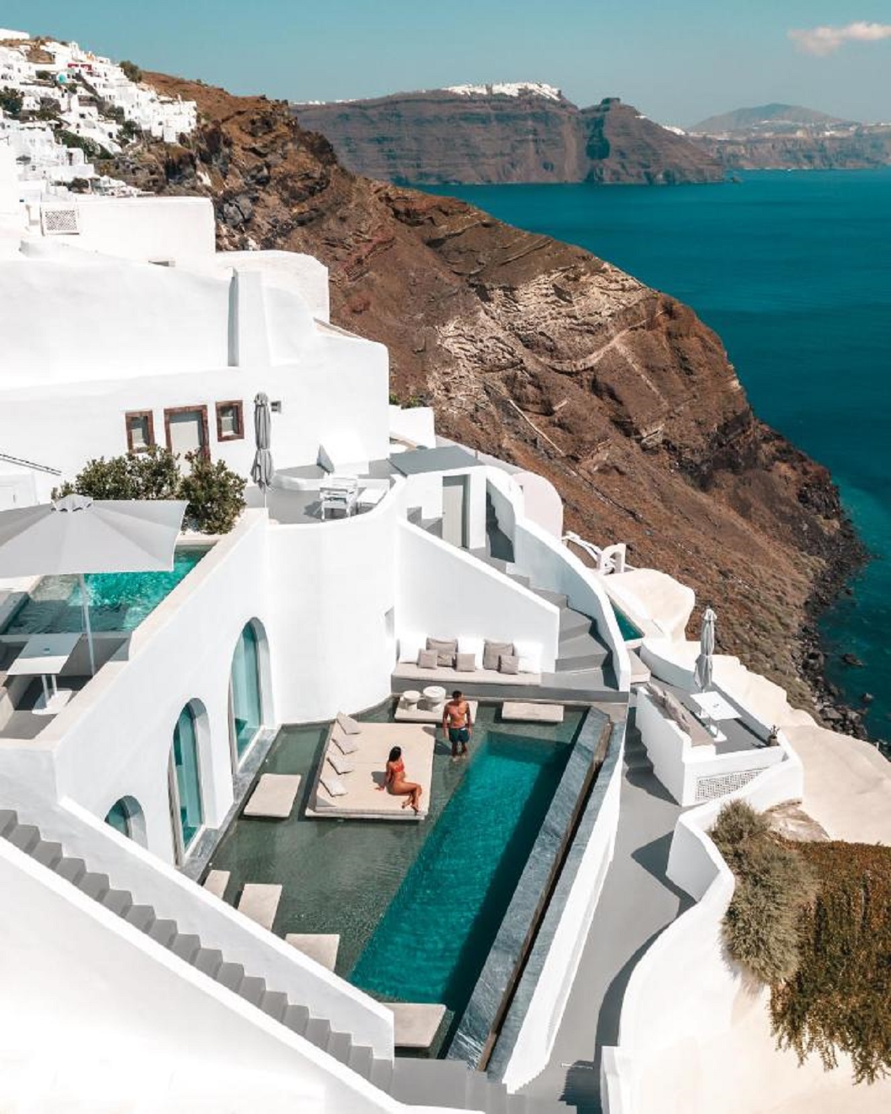 IKIES Santorini – Luxury boutique hotel in Oia