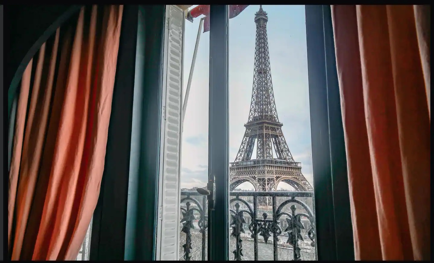most romantic view Eiffel tower airbnb
